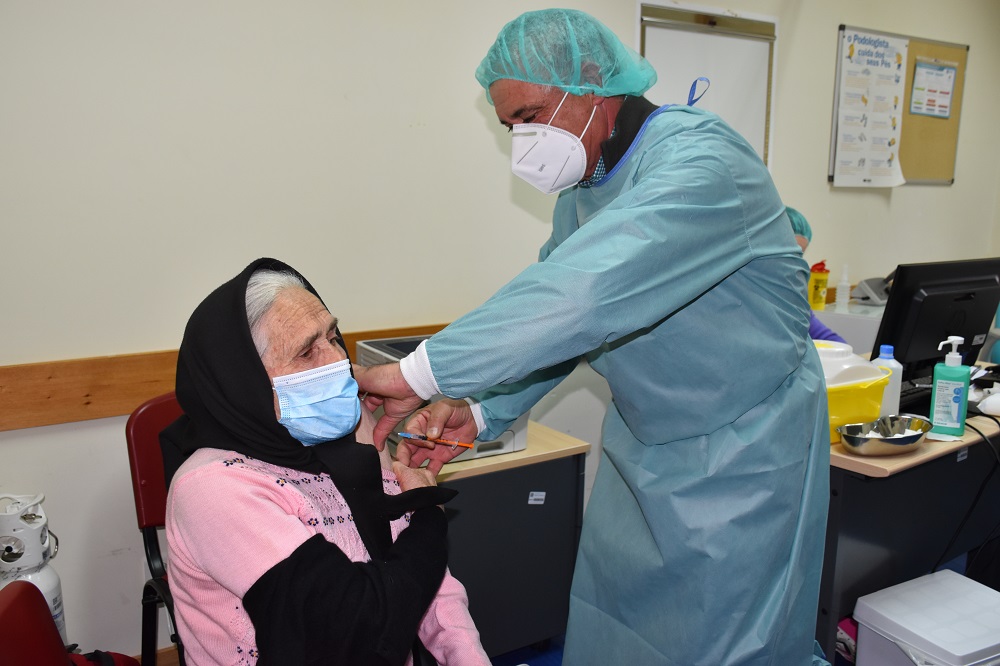 Distrito de Bragança com elevadas taxas de vacinação contra a COVID-19 na população com 80 ou mais anos