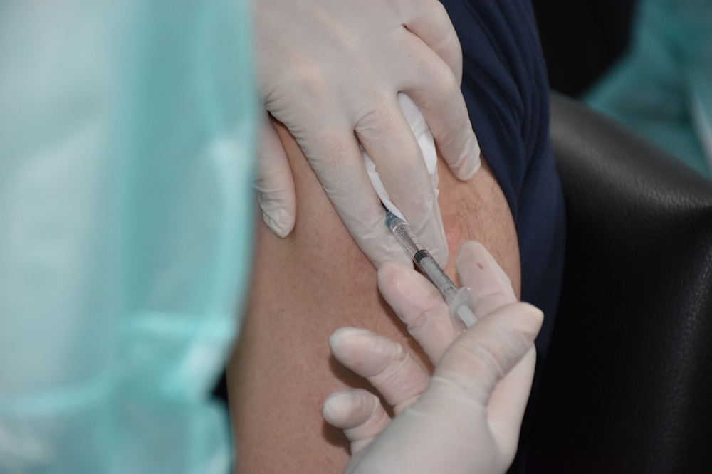 Equipas da ULS do Nordeste asseguram administração de vacinas contra a COVID-19 nos Centros de Vacinação que estão a abrir de forma gradual no distrito de Bragança