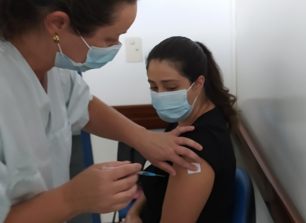 Cerca de 180 doentes alérgicos do distrito vacinados contra a covid-19 em meio hospitalar