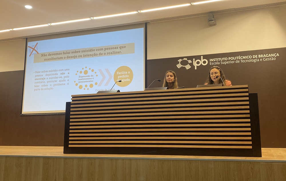 Departamento de Saúde Mental sensibiliza comunidade académica para prevenção do suicídio