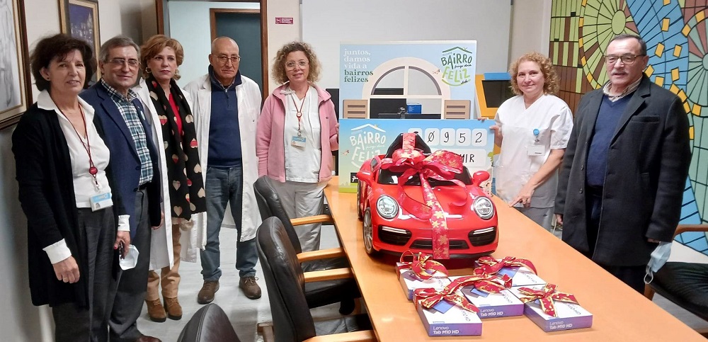 Serviço de Pediatria da UH de Mirandela recebeu mini-viatura elétrica e 5 tablets